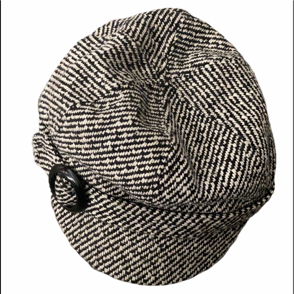 ❤️2 for $25 Paperboy hat in black & white